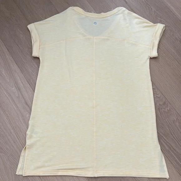 NWT HYBA (M) Tunic Ultra-Soft Activewear Stretch Rolled Sleeves Yellow - Medium - Picture 6 of 9